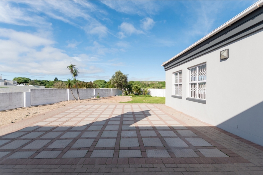 4 Bedroom Property for Sale in Country Club Western Cape